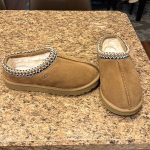 Ugg Tasman chestnut slippers